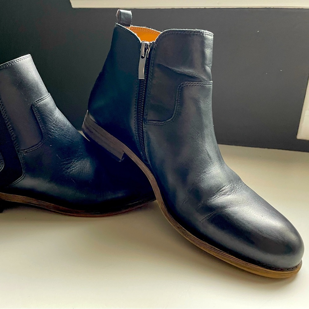 Franco Sarto Kampton black leather bootie.